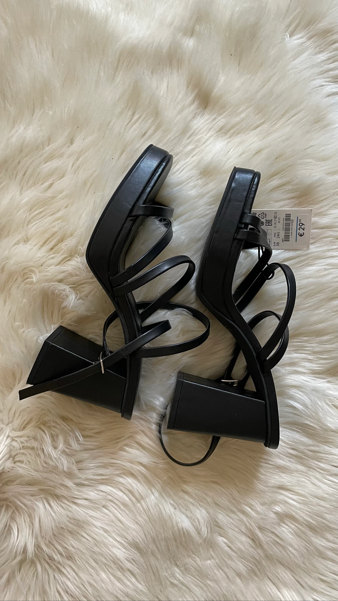 Zwarte sandalen met hoge hak – photo 8